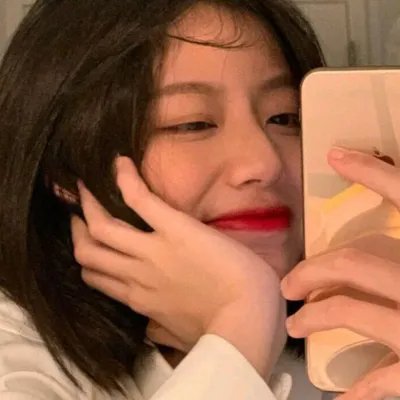 踮起脚尖靠近你海报